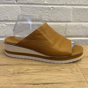 Vince Sarria Leather Camel Colored Platform Wedge Slides Sandals- 9.5